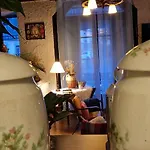 Chezjeanne 2*
