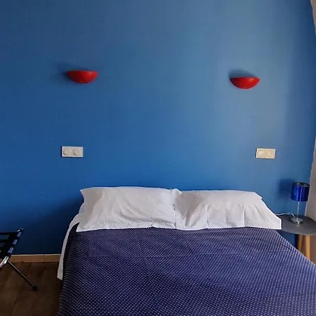 Отель Chezjeanne