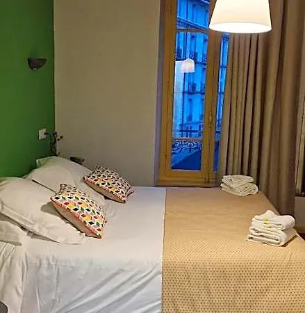 Chezjeanne لا بوربول